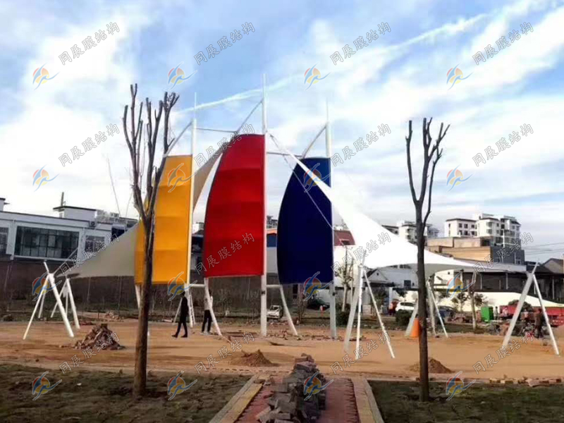 膜結構建筑的特點：環保節能、防火抗震、